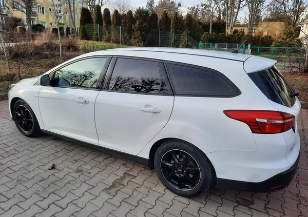 Ford Focus cena 52500 przebieg: 190000, rok produkcji 2016 z Gdynia małe 121